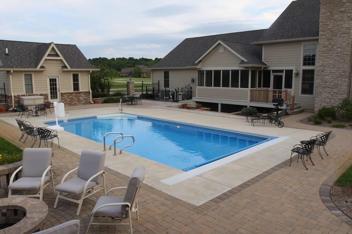 Vinyl Liner Swimming Pool in Indiana
